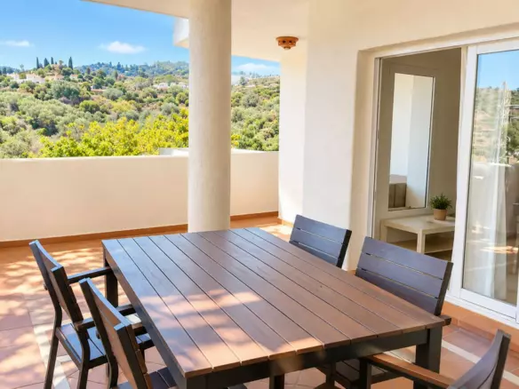 3-bedroom Apartment In Marbella, Spain (155 M²)