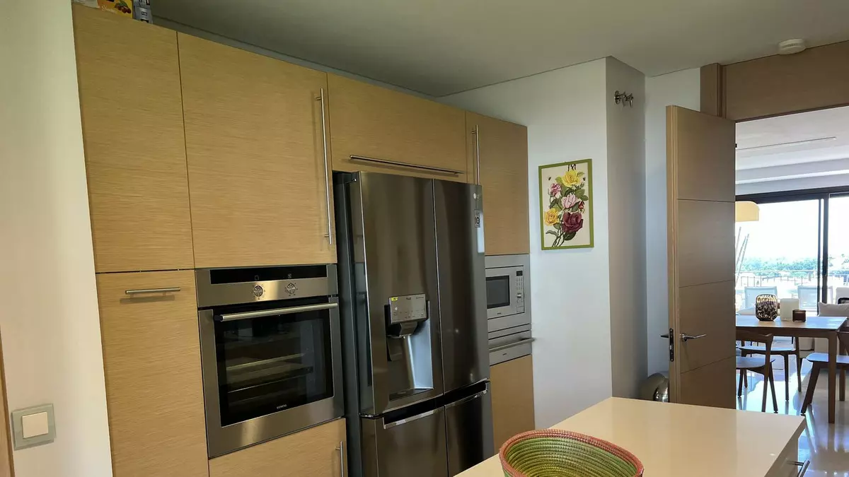 3-bedroom Apartment In Benahavis, Spain (124 M²)
