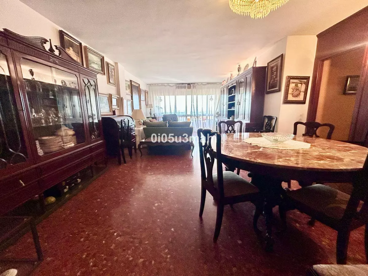 4-bedroom Apartment In Málaga, Spain (161 M²)
