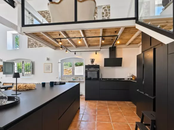 5-bedroom Country House In Villanueva Del Rosario, Spain (360 M²)