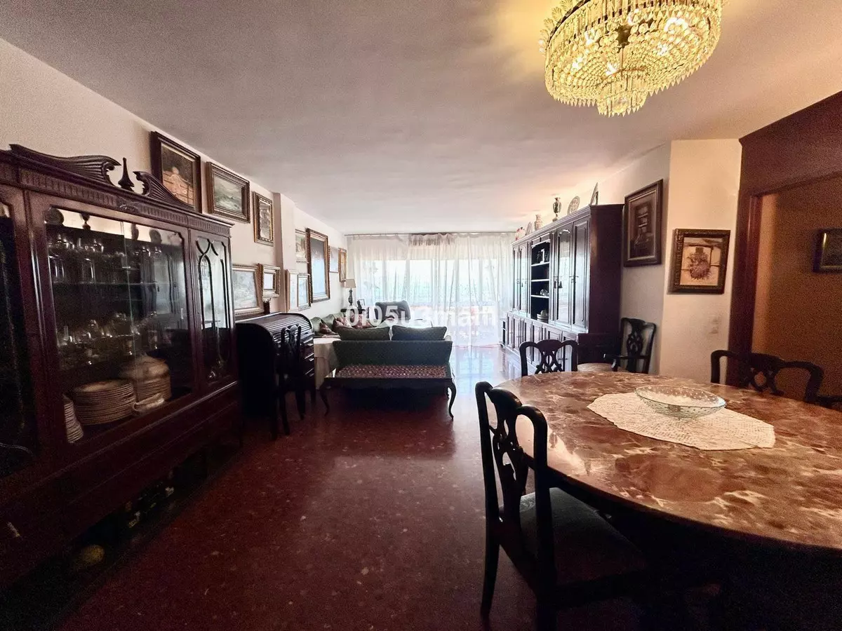 4-bedroom Apartment In Málaga, Spain (161 M²)