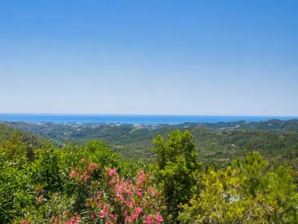 5-bedroom Villa In Benahavis, Spain (414 M²)