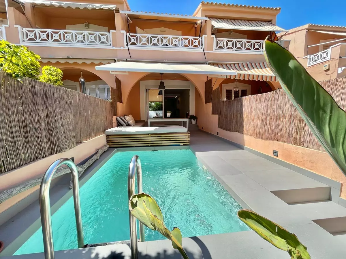 2-bedroom Town House In Santa Pola, Spain (90 M²)