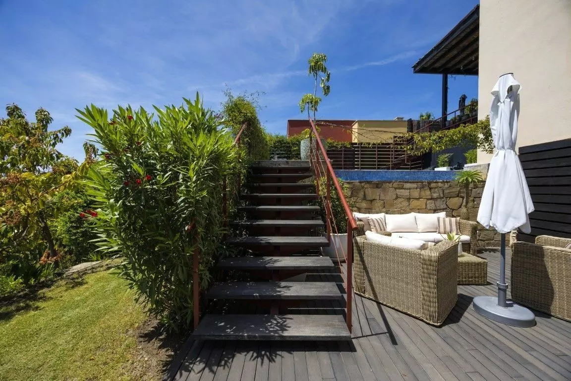 3-bedroom Villa In Málaga, Spain (260 M²)