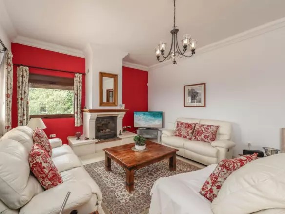 3-bedroom Villa In Casarabonela, Spain (239 M²)
