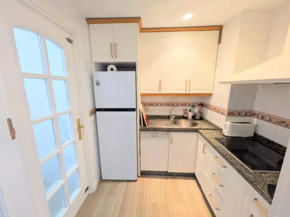 3-bedroom Apartment In Benalmádena, Spain (155 M²)