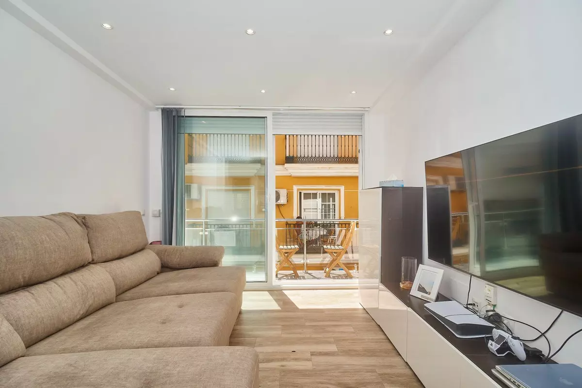3-bedroom Apartment In Fuengirola, Spain (96 M²)