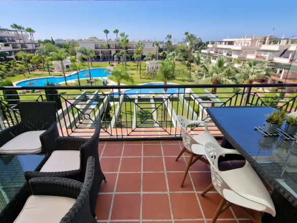 2-bedroom Apartment In Marbella, Spain (102 M²)