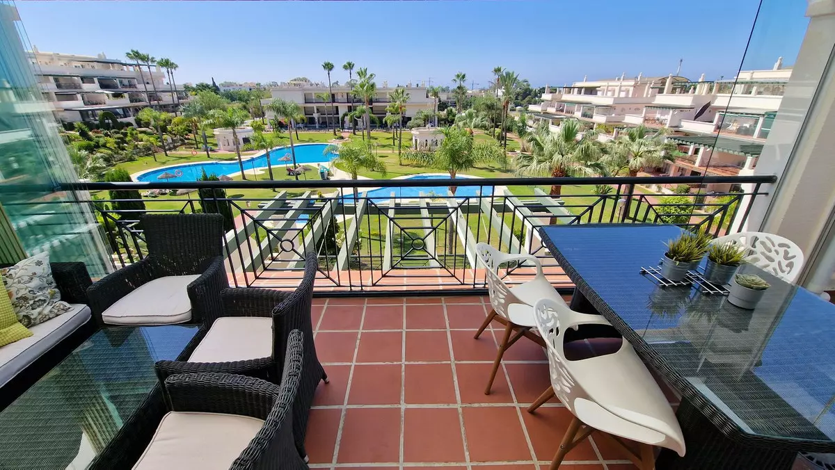 2-bedroom Apartment In Marbella, Spain (102 M²)