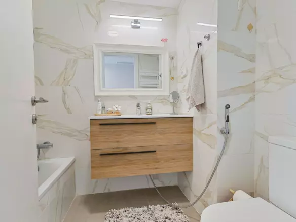 2-bedroom Apartment In Fuengirola, Spain (83 M²)