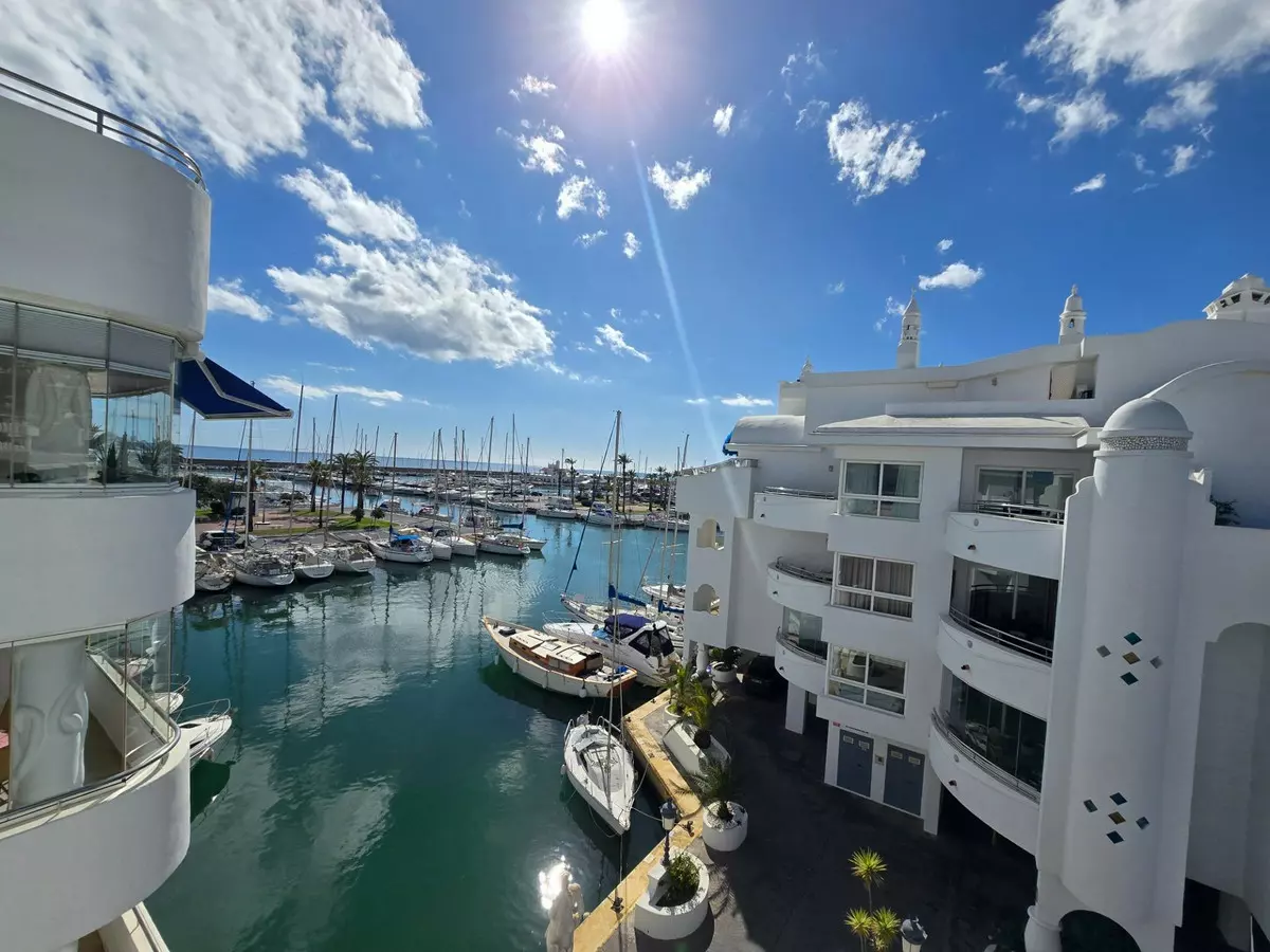 2-bedroom Apartment In Benalmádena, Spain (107 M²)