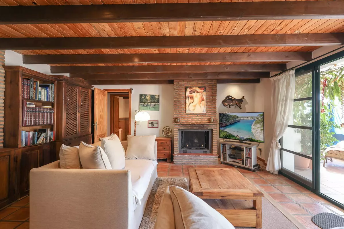 3-bedroom Villa In Guaro, Spain (222 M²)