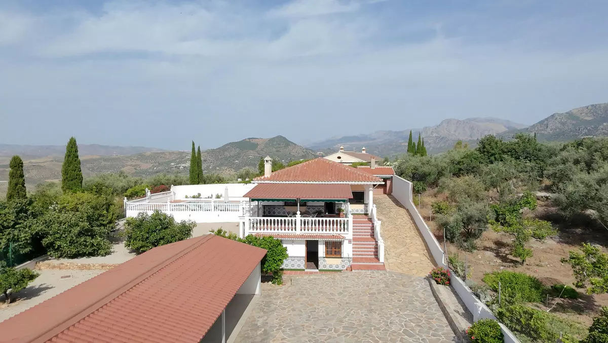4-bedroom Villa In Periana, Spain (157 M²)