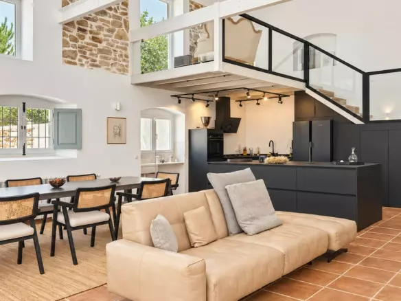 5-bedroom Country House In Villanueva Del Rosario, Spain (360 M²)
