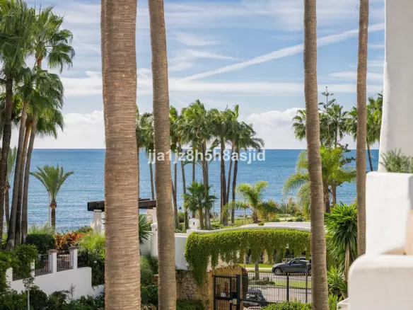 3-bedroom Apartment In Marbella, Spain (136 M²)