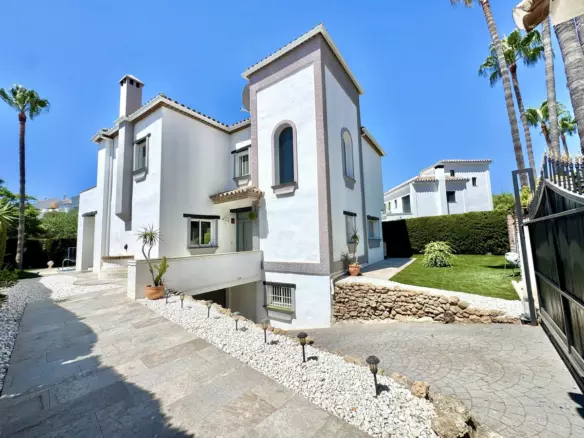 4-bedroom Villa In Mijas, Spain (344 M²)