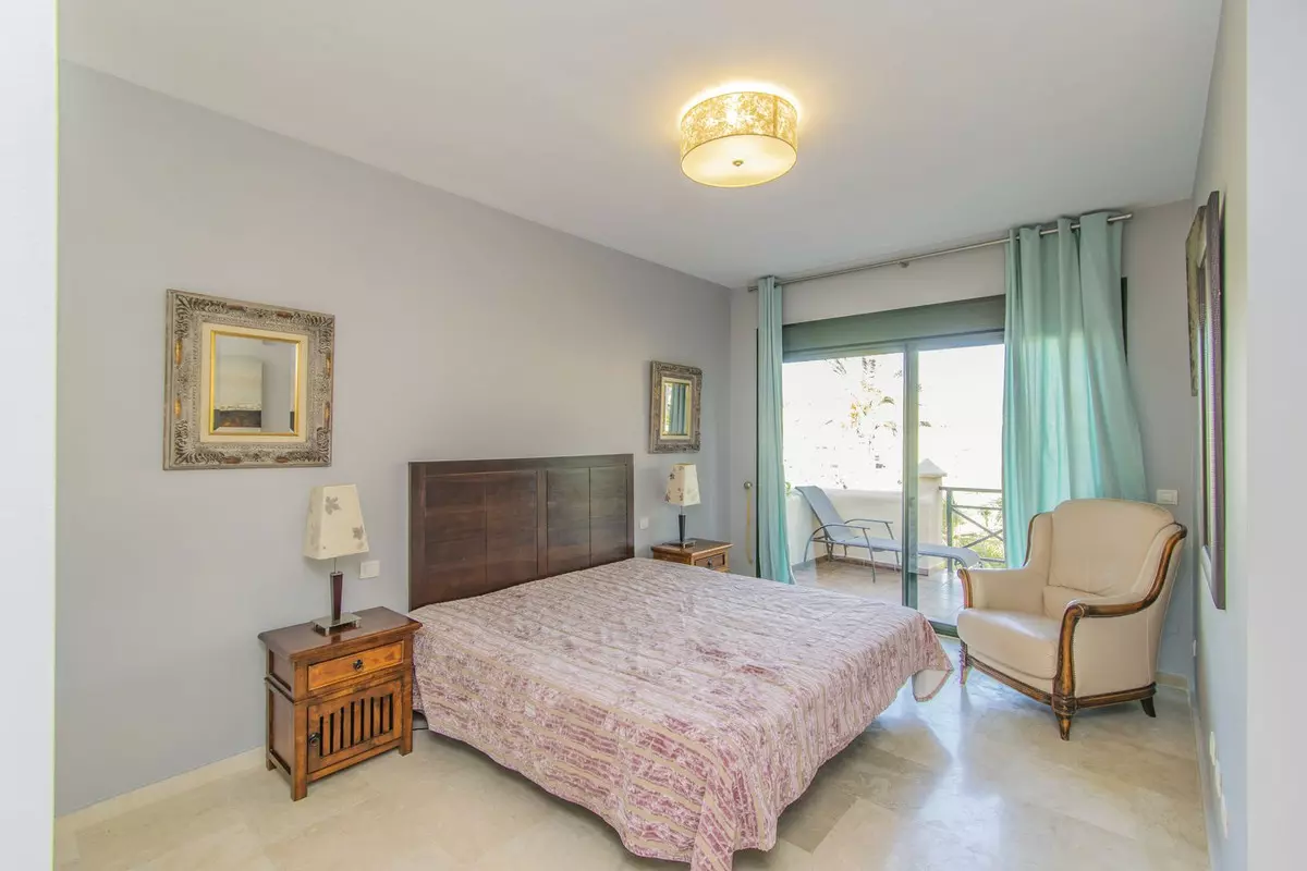 2-bedroom Apartment In Estepona, Spain (91 M²)