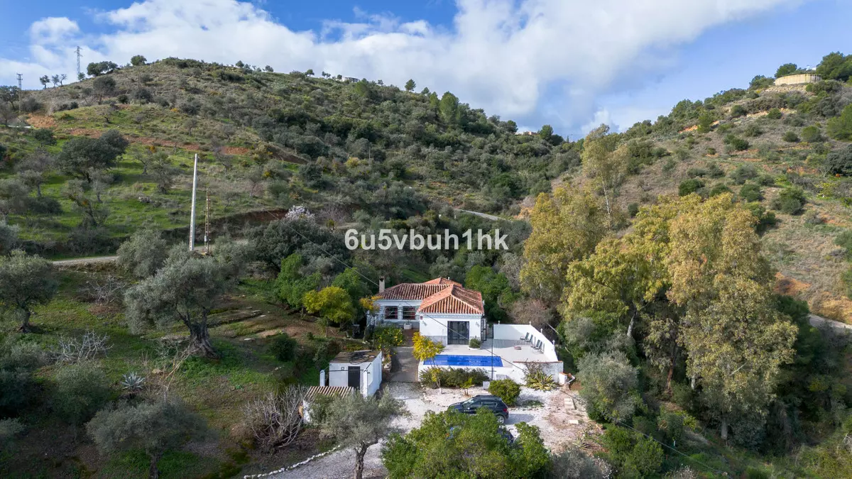 3-bedroom Country House In Alhaurín El Grande, Spain (223 M²)