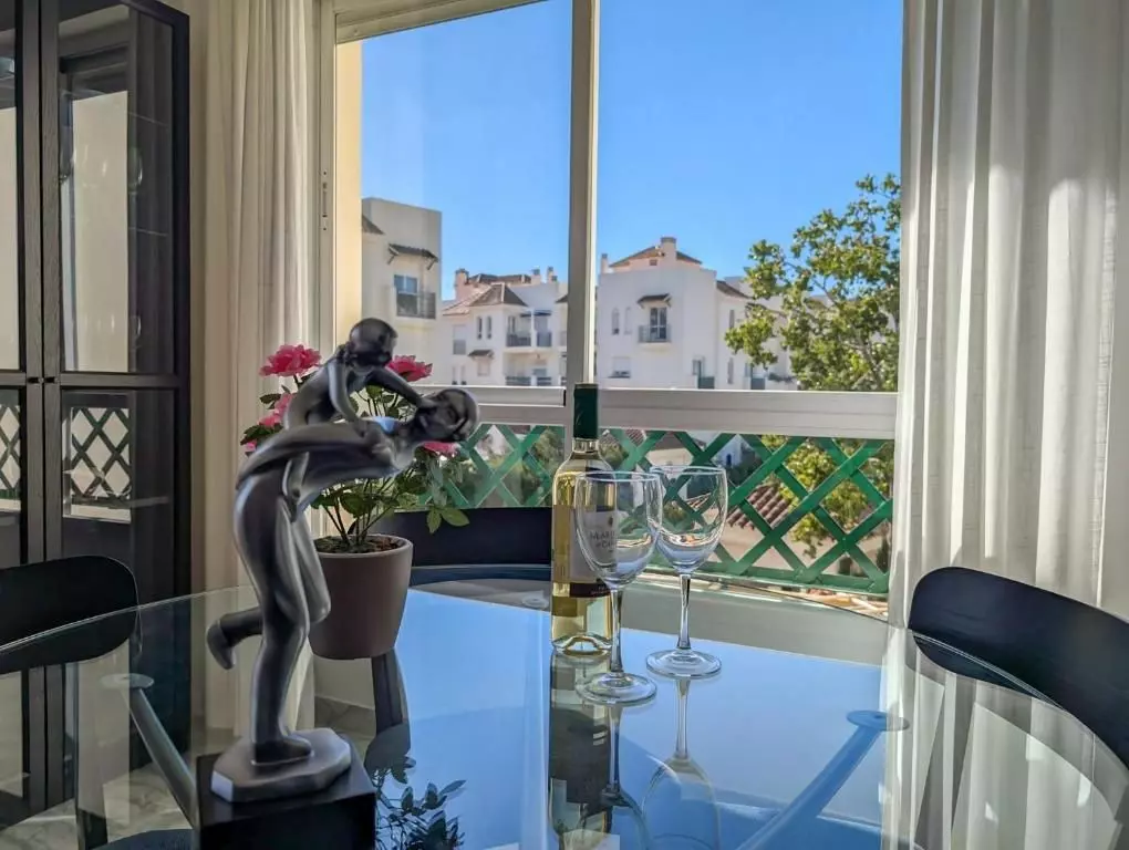 2-bedroom Apartment In Marbella, Spain (75 M²)
