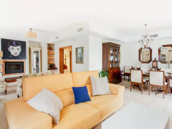 7-bedroom Town House In Estepona, Spain (451 M²)