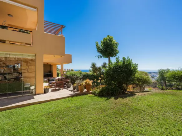3-bedroom Apartment In Estepona, Spain (128 M²)