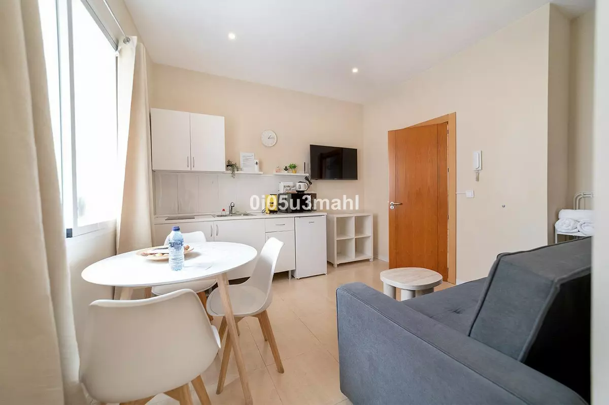 5-bedroom Town House In Málaga, Spain (105 M²)