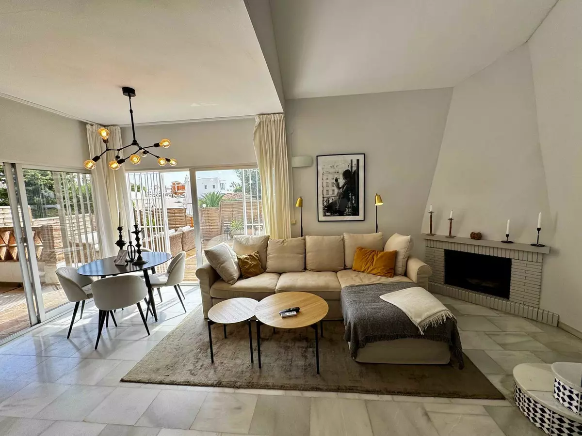 2-bedroom Town House In Mijas, Spain (100 M²)