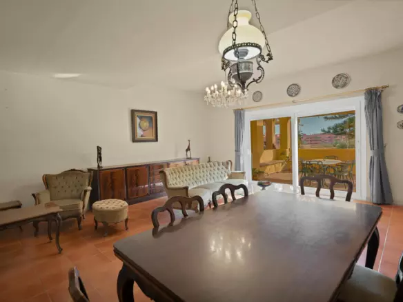 4-bedroom Town House In Estepona, Spain (235 M²)