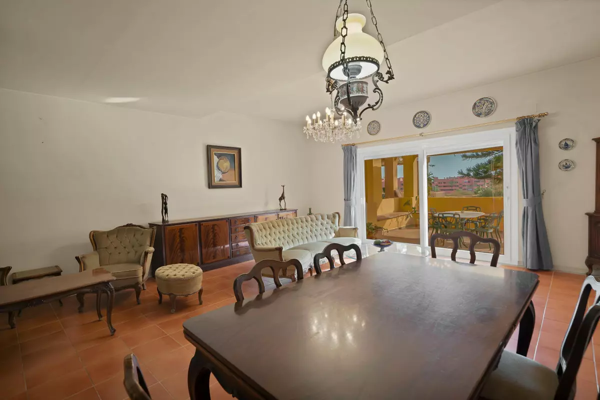 4-bedroom Town House In Estepona, Spain (235 M²)