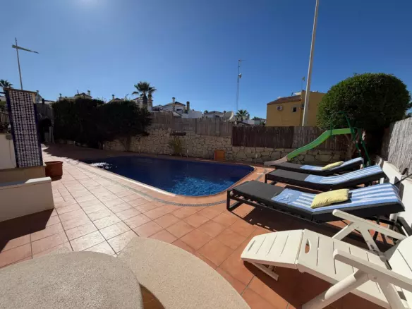 4-bedroom Villa In Algorfa, Spain (132 M²)