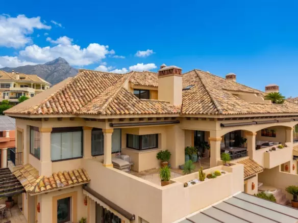 5-bedroom Apartment In Marbella, Spain (361 M²)