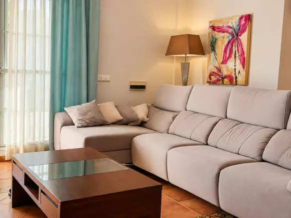 3-bedroom Apartment In Coín, Spain (274 M²)