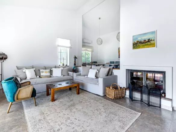4-bedroom Villa In Alhaurín El Grande, Spain (213 M²)