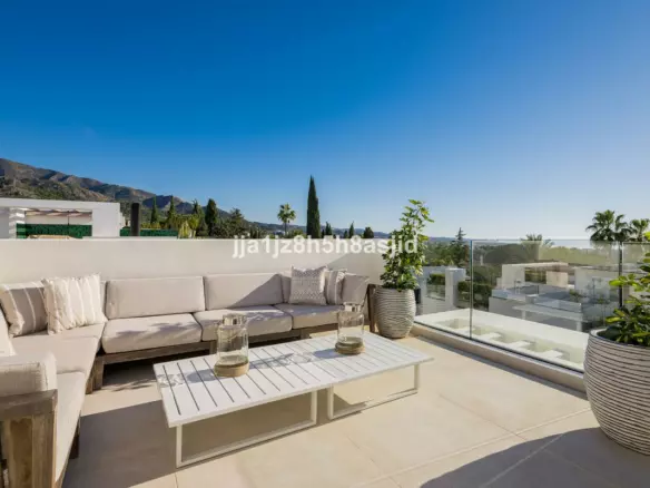 4-bedroom Villa In Marbella, Spain (421 M²)