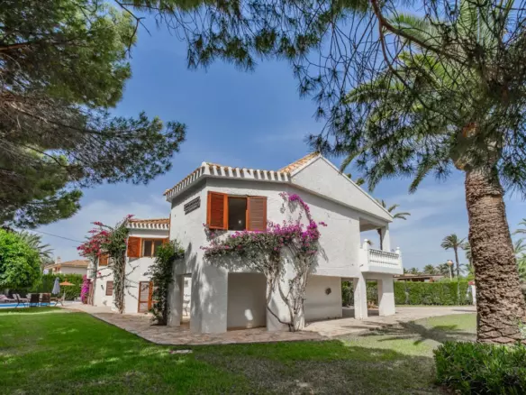 4-bedroom Villa In Orihuela, Spain (300 M²)
