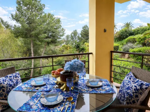 2-bedroom Apartment In Benahavis, Spain (94 M²)