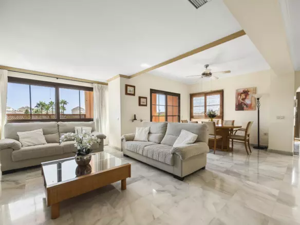 5-bedroom Apartment In Estepona, Spain (205 M²)