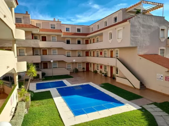 2-bedroom Apartment In Benalmádena, Spain (74 M²)