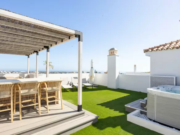 3-bedroom Apartment In Estepona, Spain (141 M²)