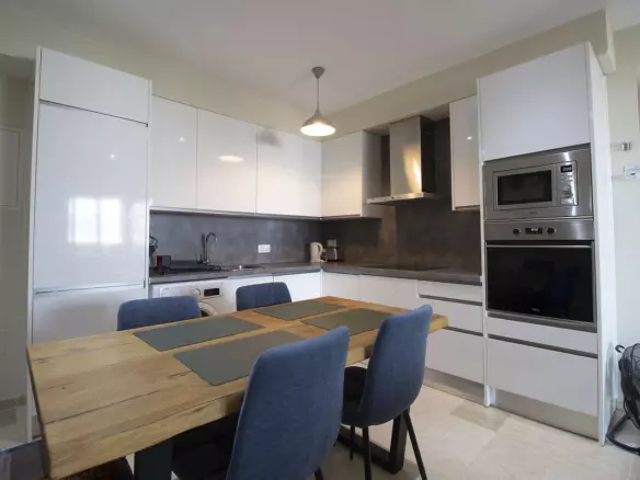 2-bedroom Apartment In Estepona, Spain (70 M²)