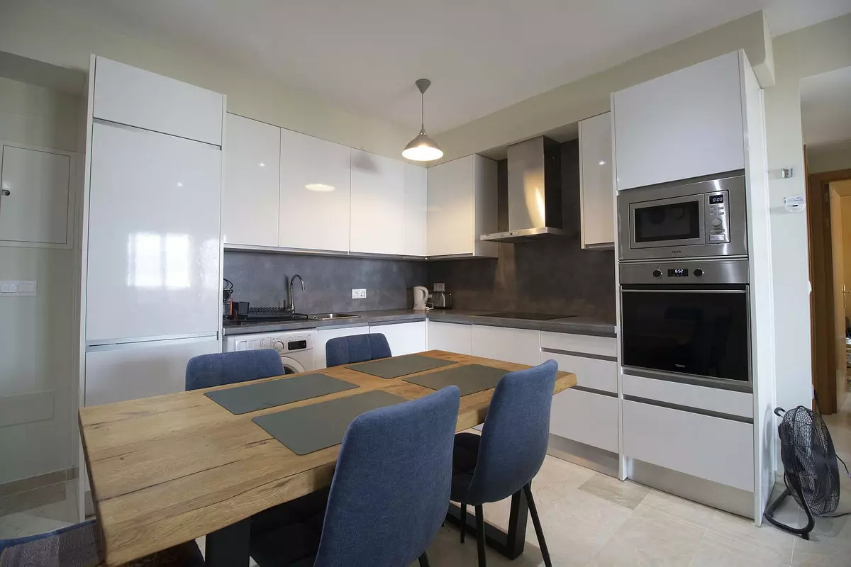 2-bedroom Apartment In Estepona, Spain (70 M²)