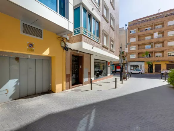 3-bedroom Apartment In Torrevieja, Spain (106 M²)