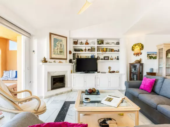 3-bedroom Apartment In Mijas, Spain (132 M²)