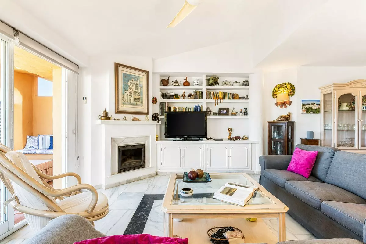 3-bedroom Apartment In Mijas, Spain (132 M²)
