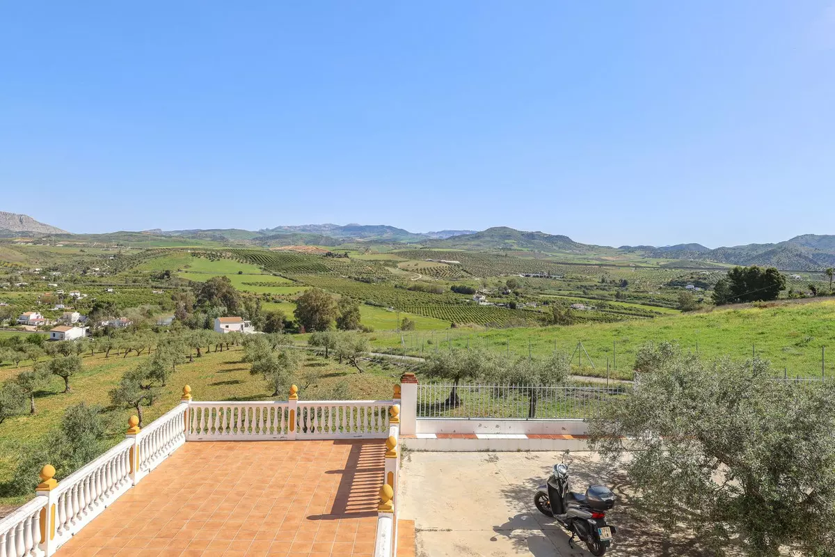 3-bedroom Country House In Álora, Spain (310 M²)