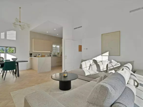 5-bedroom Town House In Marbella, Spain (242 M²)