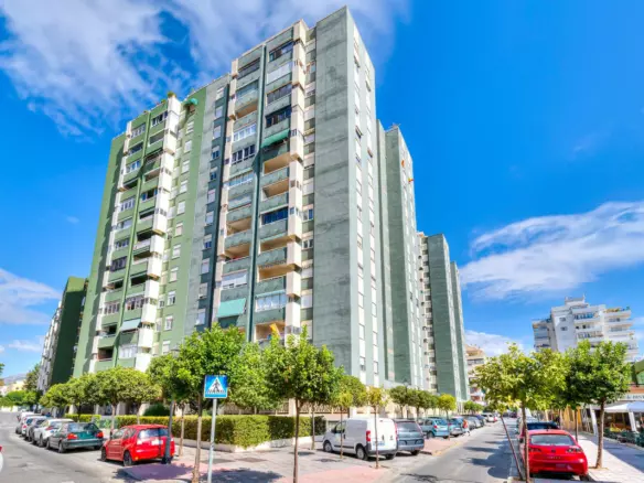 3-bedroom Apartment In Fuengirola, Spain (106 M²)