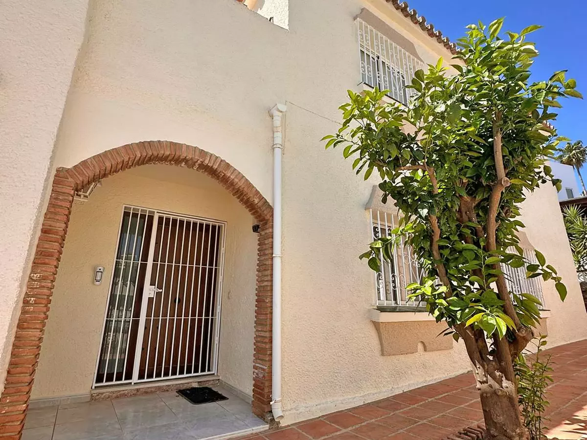4-bedroom Villa In Mijas, Spain (189 M²)