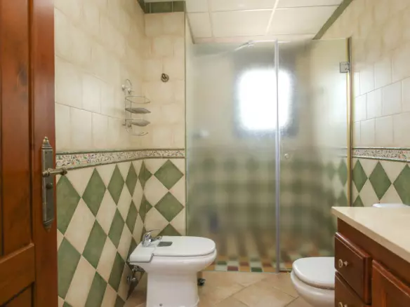 5-bedroom Villa In Coín, Spain (450 M²)