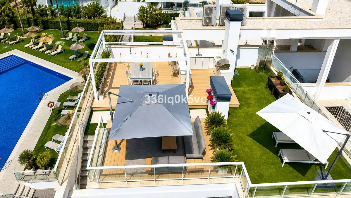 3-bedroom Apartment In Benahavis, Spain (136 M²)